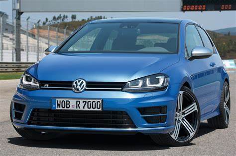 2019-Volkswagen-Golf-R-MK7